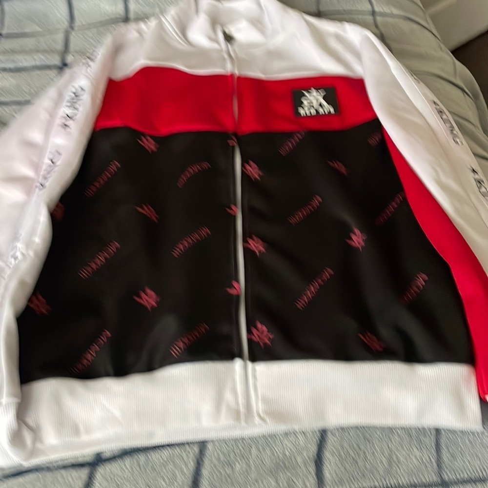 Men’s track suit